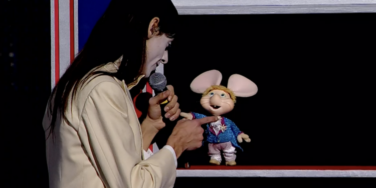 Lucio Corsi E Topo Gigio