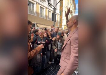 ‘anema E Core’, Parte Il Flashmob In Piazza Con Serena Brancale: Ballano Anche Enzo Miccio E Carla Gozzi – Video