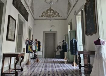 Bitonto, Nuovi Vestiti Da Vecchi Indumenti E Oggetti In Plastica: L’idea Per Lo Sviluppo Sostenibile – Video
