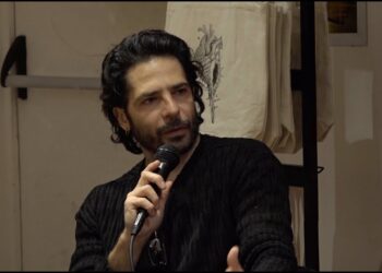 Da ‘squadra Antimafia’ A Scrittore, Marco Bocci Presenta Il Suo Nuovo Libro: ‘nelle Tue Mani, Nella Sua Pelle’ – Video