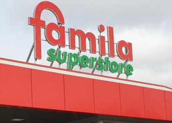 Famila Superstore