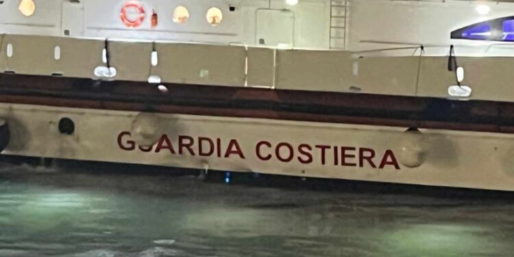 Guardia Costiera Notte