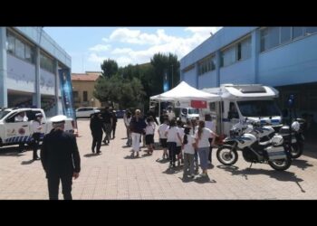 Protezione Civile A Scuola, Un Tour Per Spiegare Ai Bimbi Cosa Fare Nelle Emergenze: “li Educhiamo Al Buon Senso” – Video