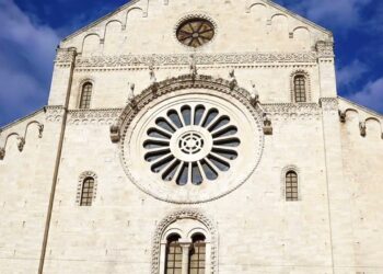 Risate A Teatro O Un Tour A Bari Vecchia Nel Segno Di San Nicola: Consigli Per Il Weekend Da Telebari – Video