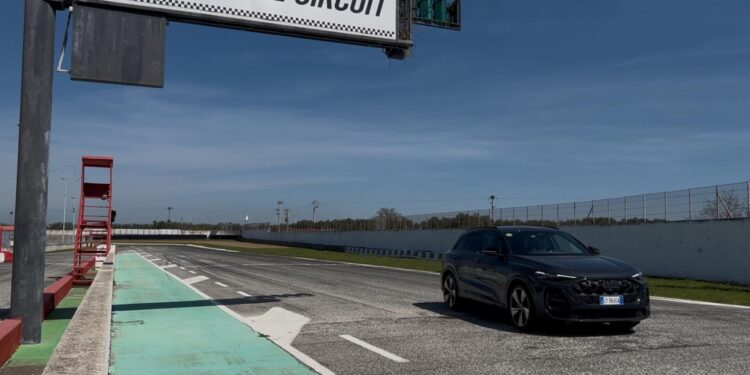 Audi Q5(2)