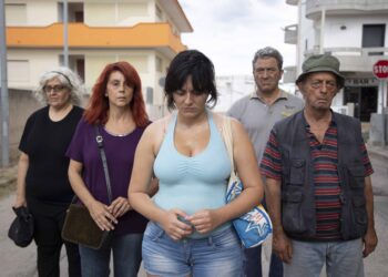 Cast Avetrana Qui Non è Hollywood Phcreditslorenzopesce
