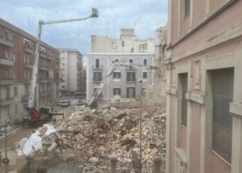 Crollo Bari demolizione