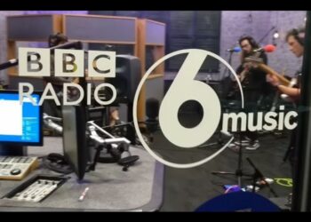 Da Bari Agli Studi Bbc, L’avventura Dei Couchgagzzz: “suoniamo Budget Rock E Uniamo La Musica” – Video