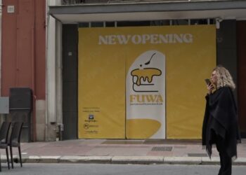 Shopping In Via Sparano E Cibo Estero In Via Argiro, Da Saint Barth Alla Pasticceria Giapponese – Video