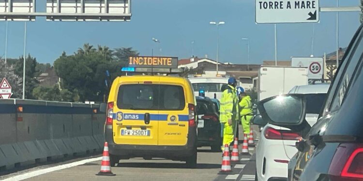 Statale 16 Incidente Torre A Mare