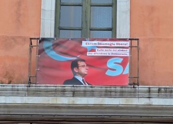 Striscione Sindaco Istanbul
