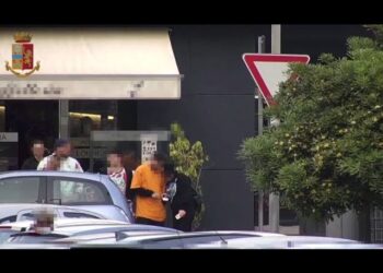 Bari, Centrale Dello Spaccio A San Pasquale: 12 Arresti. Le Riunioni Criminali Sul Terrazzo Del Condominio – Video