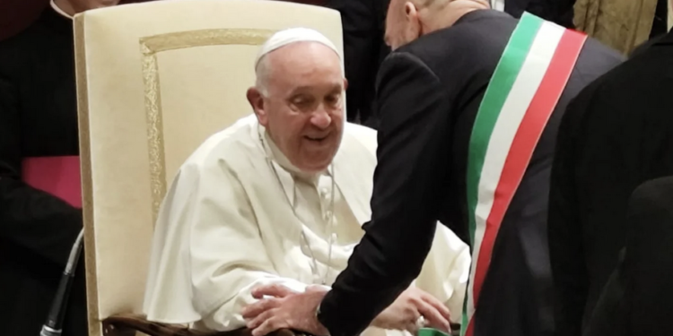Sindaco Leccese E Papa Francesco
