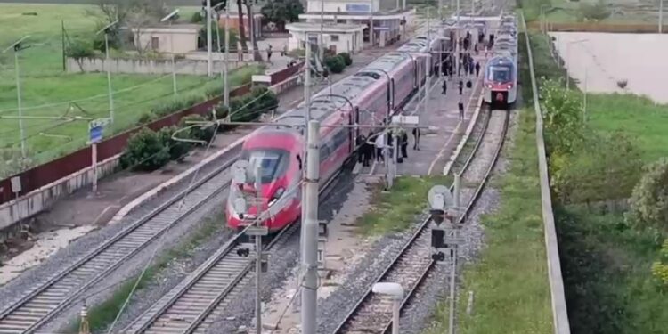 Treno Fermo Frecciarossa