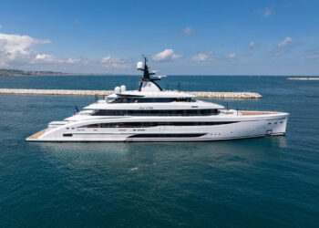 Yacht Bari