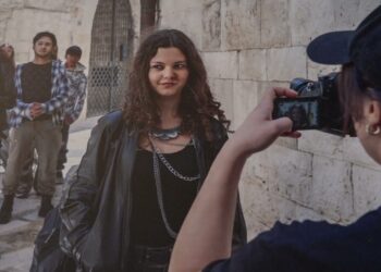 Bari, 400 Studenti Al Ciak: Il Santarella De Lilla Presenta La Seconda Stagione Della Serie “postquam” – Video