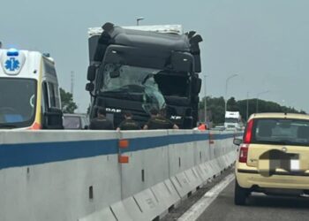 Tir Ev