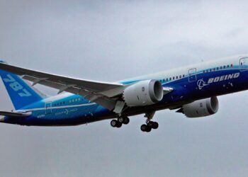 Boeing 787 First Flight