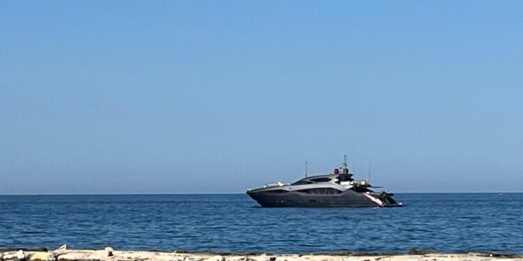 Yacht Bari