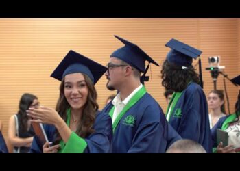 A Bari I Primi Laureati Della ‘bona Sforza’, Scuola Superiore Per Mediatori Linguistici: “guardiamo Al Futuro” – Video