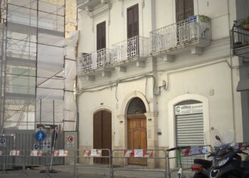 Bari, Sgomberato Palazzo A Rischio Crollo In Via Mola. I Residenti: “non Siamo Stati Avvertiti” – Video