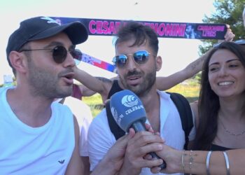 Cremonini A Bari, La Grande Attesa Dei Fan Da Tutta La Puglia E Non Solo: “la Nostra Felicità è Vederlo Sul Palco” – Video