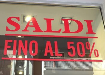 Saldi A Bari, Partenza Fiacca: Il Mare Vince Sugli Sconti. E C’è Chi Dice No Alle Vendite Promozionali – Video