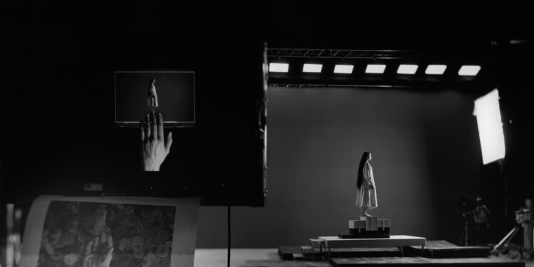 ©yorgos Lanthimos Press 04