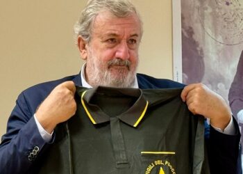 Emiliano In Visita Alla Direzione Regionale Vigili Del Fuoco (3)