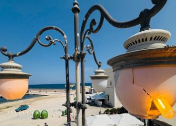 Luci Torre A Mare