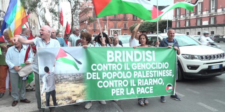 Manifestanti Palestina