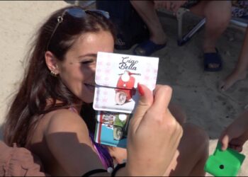 San Girolamo, 300 Posacenere Distribuiti Ai Bagnanti: “un Piccolo Gesto Per Curare Le Nostre Spiagge” – Video