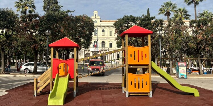 10 09 25 Nuova Area Giochi Piazza Umberto