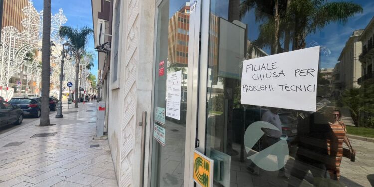 rapina banca Brindisi