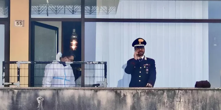 Carabinieri Neonata Morta