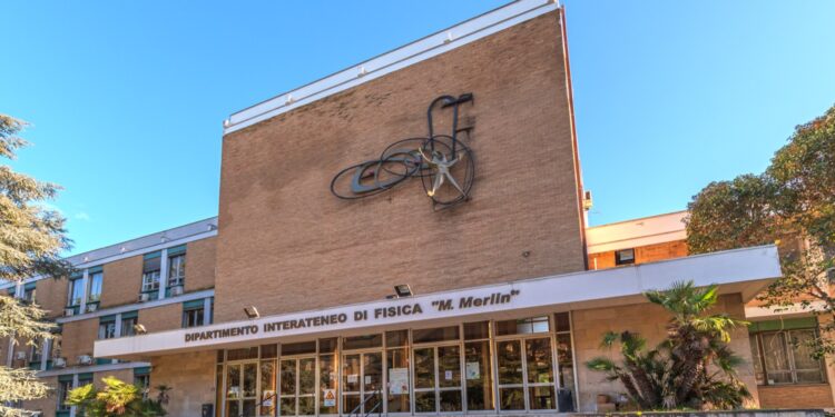 Dipartimento Fisica Bari