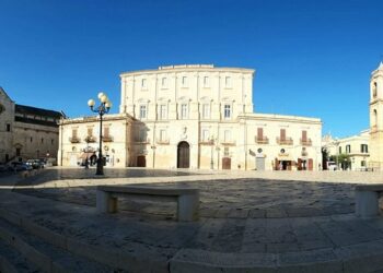 Piazza Santa Croce Palo Del Colle