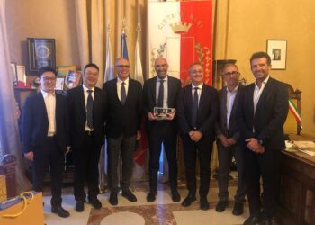 Sindaco Rappresentati Aziende Electric Vehicle