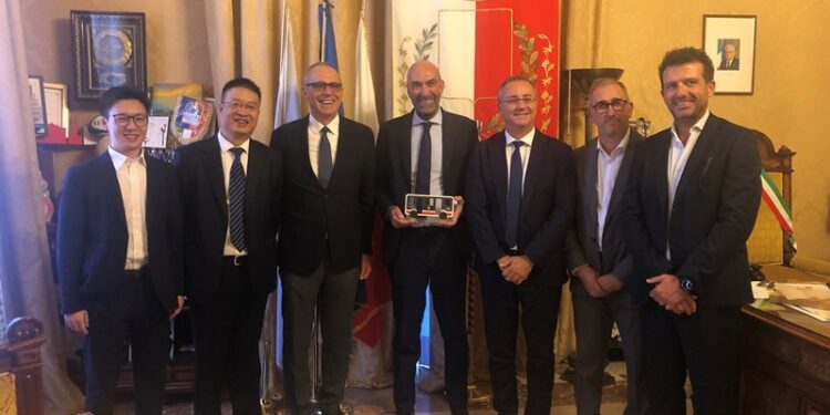 Sindaco Rappresentati Aziende Electric Vehicle