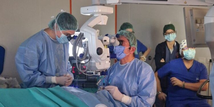 Il Prof Boscia In Sala Operatoria