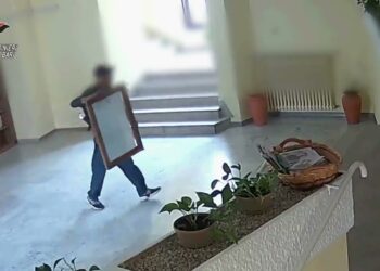 Bari, Furti Nelle Scuole: Arrestato 40enne. “colpi Anche In Chiesa E All’interno Di Un Ospedale” – Video