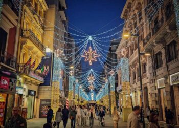 Bari, In Via Sparano Arriva Il Natale: Ecco L’accensione Delle Luminarie. “oltre 160mila Led” – Video