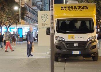 Bari, Tra Il Degrado Delle Piazze C’è Il Cuore Degli Operatori Del Caps: “la Cura Inizia Con Le Relazioni Umane” – Video