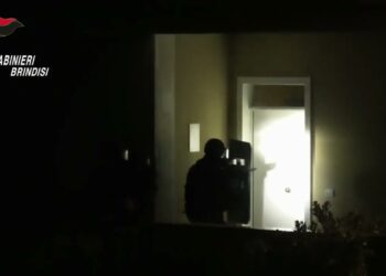 Latitante Da 2 Anni, Arrestato Ex Contrabbandiere Della Sacra Corona Unita: Il Blitz In Una Villa – Video