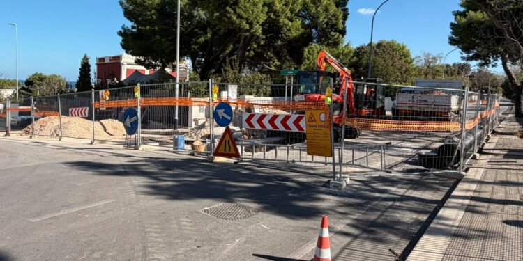 Lavori Torre A Mare