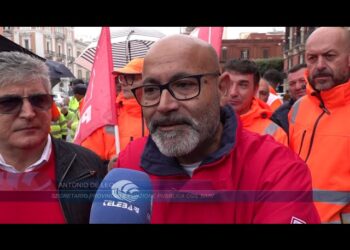 “più Sicurezza E Aumenti Salariali”, A Bari Scioperano I Lavoratori Del Comparto Igiene Ambientale – Video