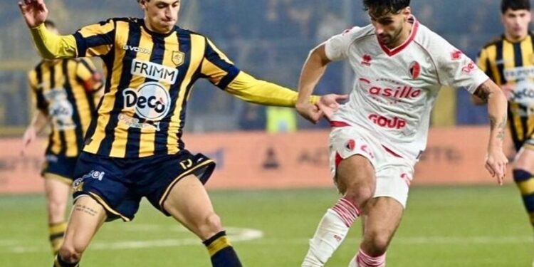 Aydyln5y Juve Stabia Bari 869x570