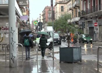 Arriva Natale, Ma A Bari Corso Benedetto Croce è Senza Luminarie: “noi Dimenticati, è Un Danno” – Video