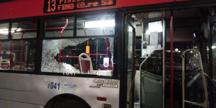 Autobus Halloween14
