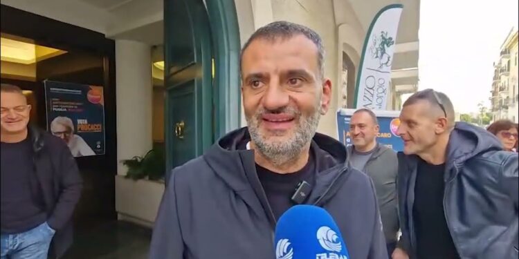 Decaro All’incontro Elettorale Con Elly Schlein: “io Come Mamdani? No Mi Veste Mia Figlia” – Video